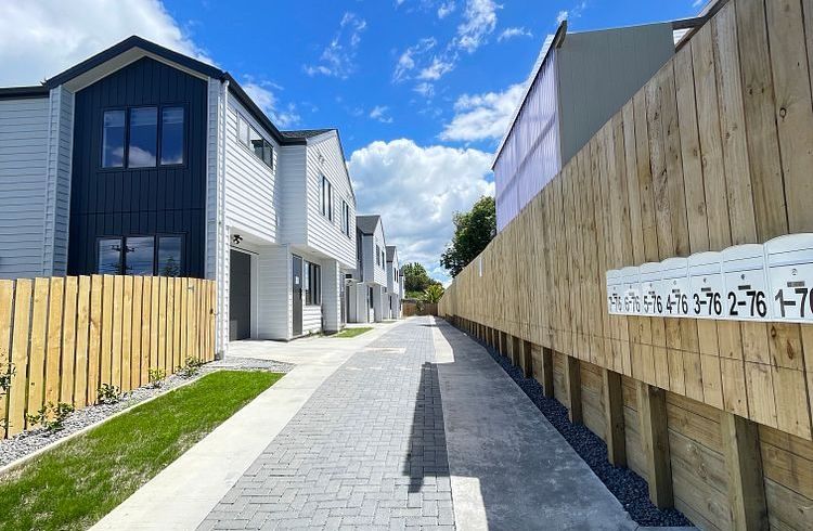  at 76 McLeod Road, Te Atatu South, Waitakere City, Auckland