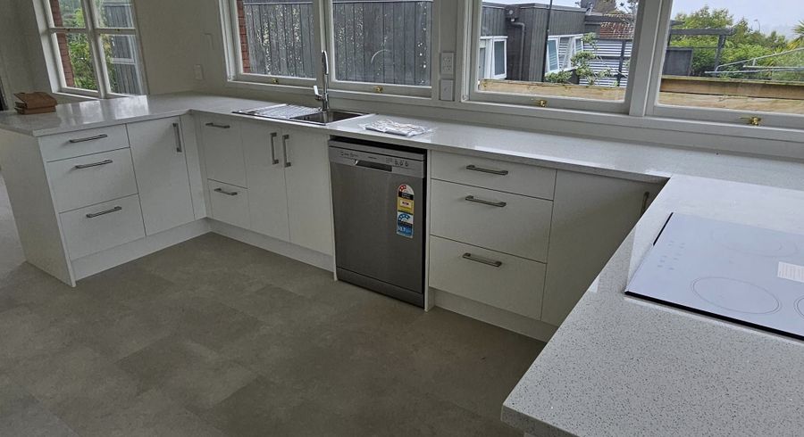  at 6 Gerwyn Place, Pakuranga Heights, Auckland