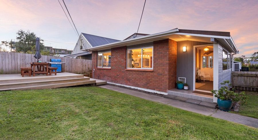  at 1/45 Bay Street, Red Beach, Rodney, Auckland