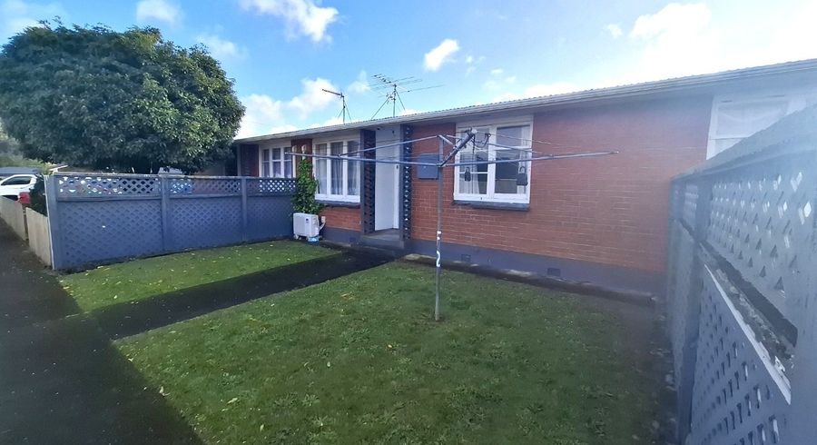  at 2/3 Rimutaka Street, Trentham, Upper Hutt, Wellington