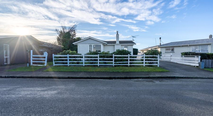  at 10 Bruce Street, Waikiwi, Invercargill, Southland