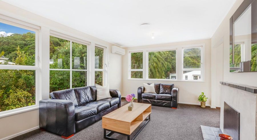  at 89 Rangituhi Crescent, Takapuwahia, Porirua, Wellington