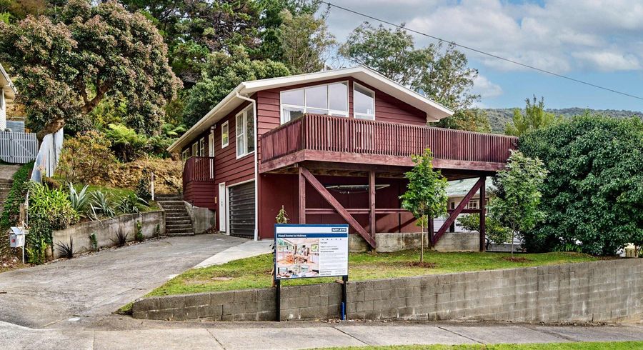  at 19 Holmes Grove, Naenae, Lower Hutt