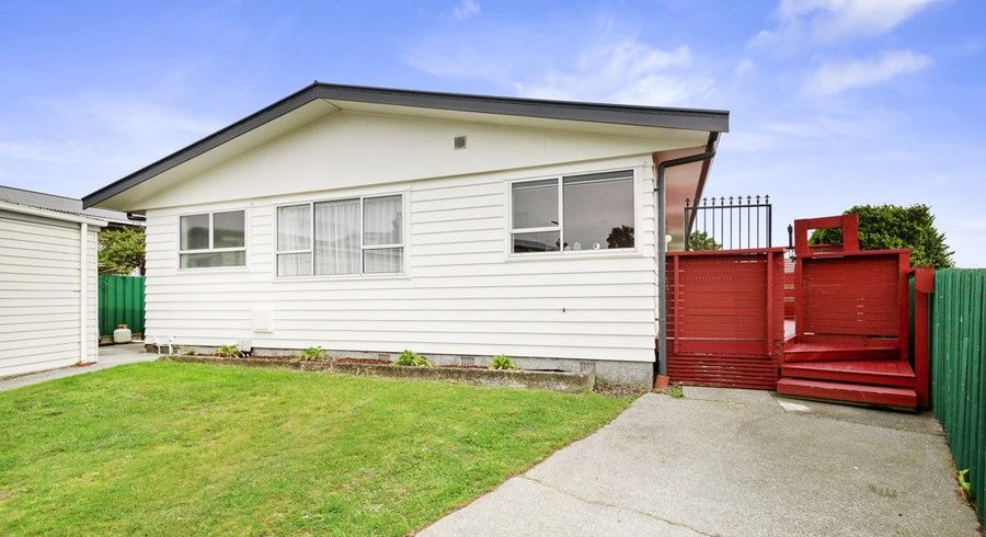  at 27A Chetwode Grove, Newlands, Wellington, Wellington