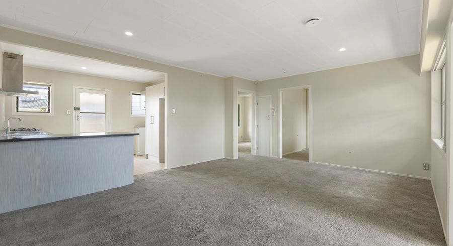  at 4/8 Maunu Road, Papatoetoe, Manukau City, Auckland