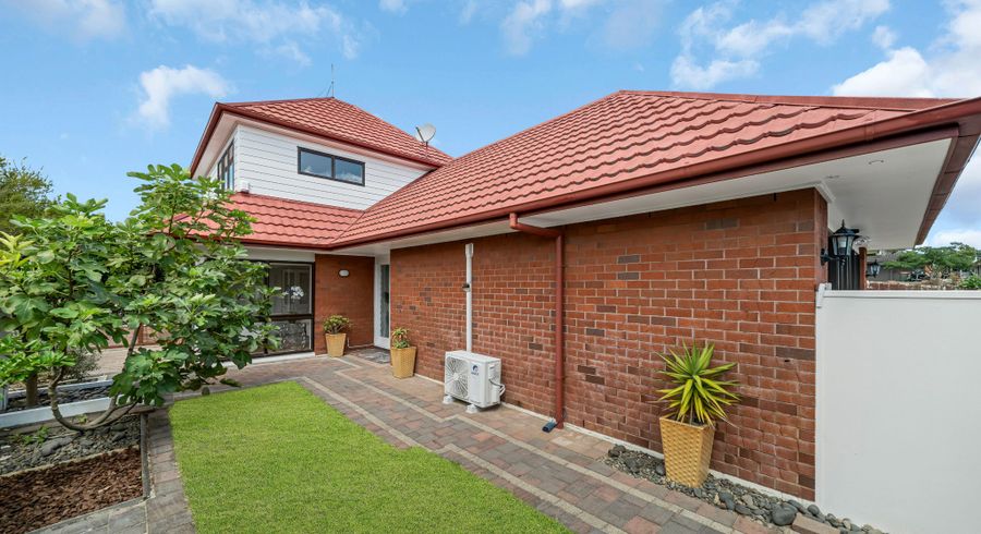  at 1/4 Crescent Hills Court, Northpark, Manukau City, Auckland