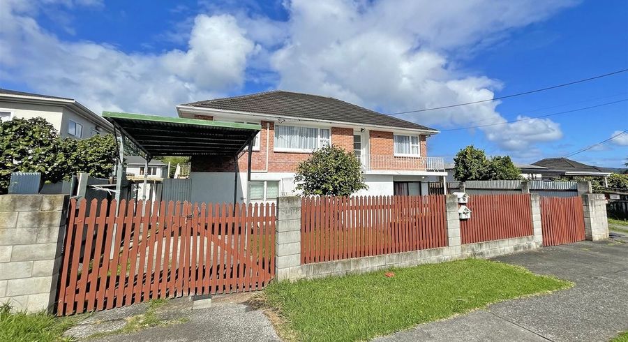  at 75 Larnoch Road, Henderson, Waitakere City, Auckland