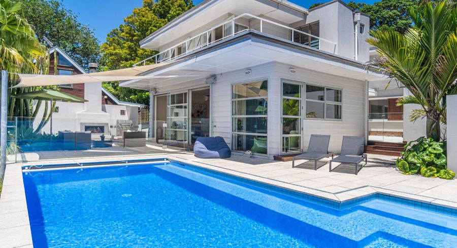  at 72 Shore Road, Remuera, Auckland