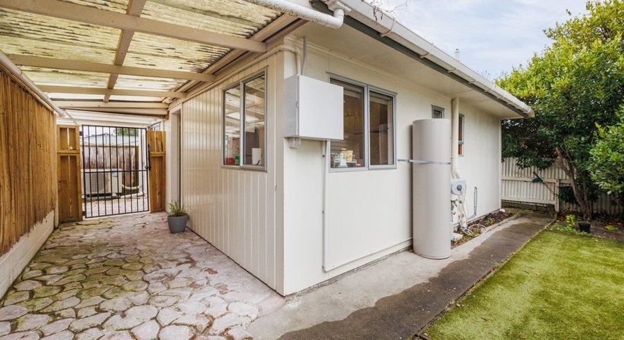  at 5A Dundas Place, Awapuni, Palmerston North, Manawatu / Whanganui