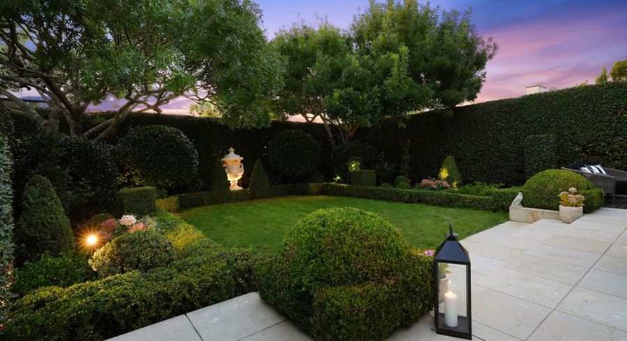  at 4 Burwood Crescent, Remuera, Auckland City, Auckland