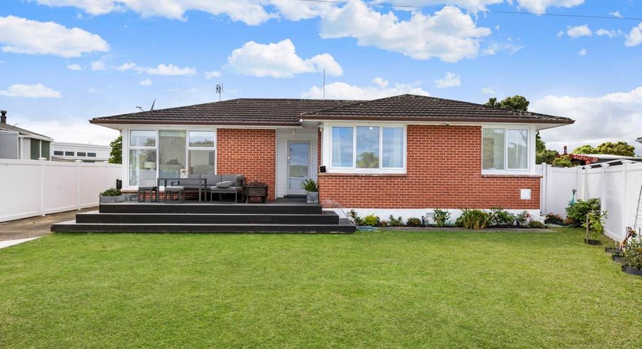  at 14 Mangos Place, Pakuranga, Manukau City, Auckland