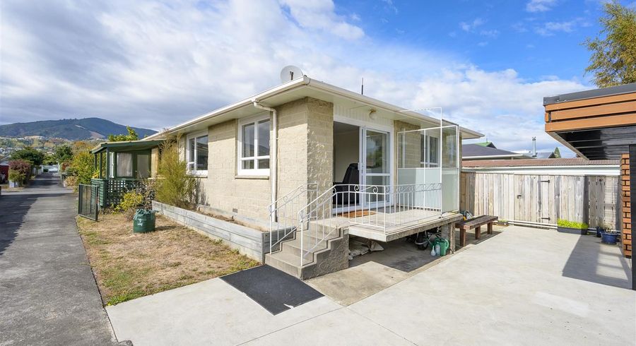  at 2/37 Fergusson Street, Stoke, Nelson