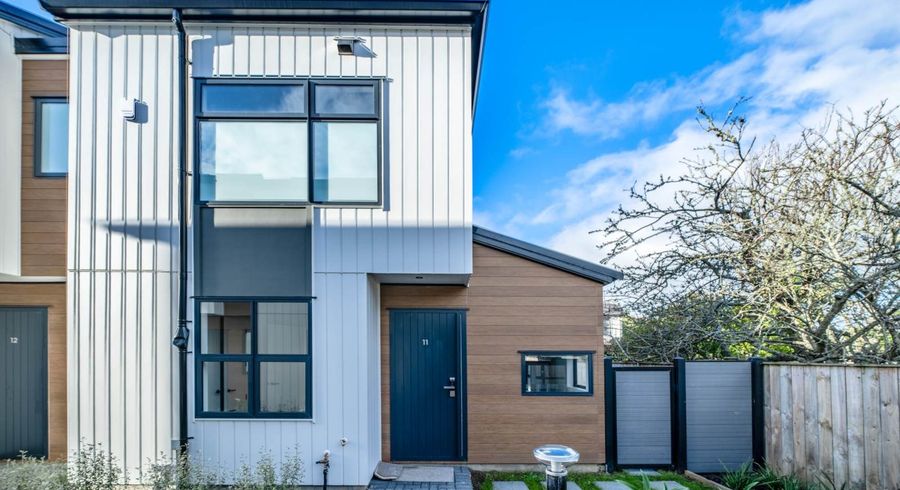  at 11/85 Cascades Road, Pakuranga Heights, Manukau City, Auckland