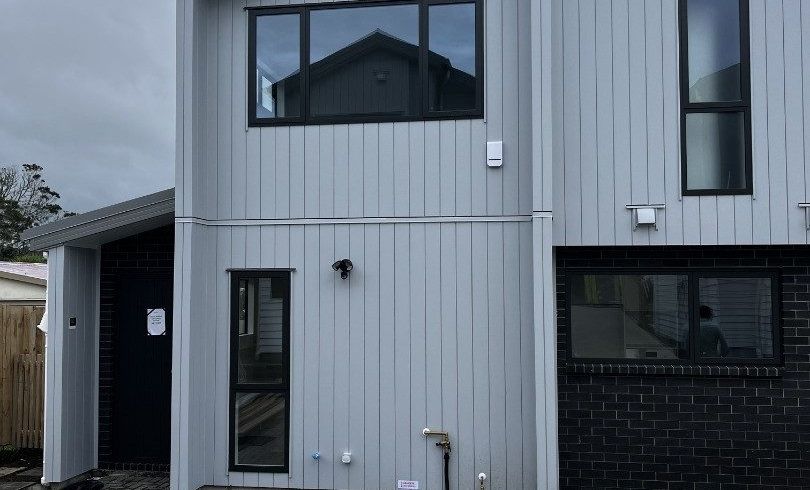  at 18D Penfold Place, Henderson, Waitakere City, Auckland