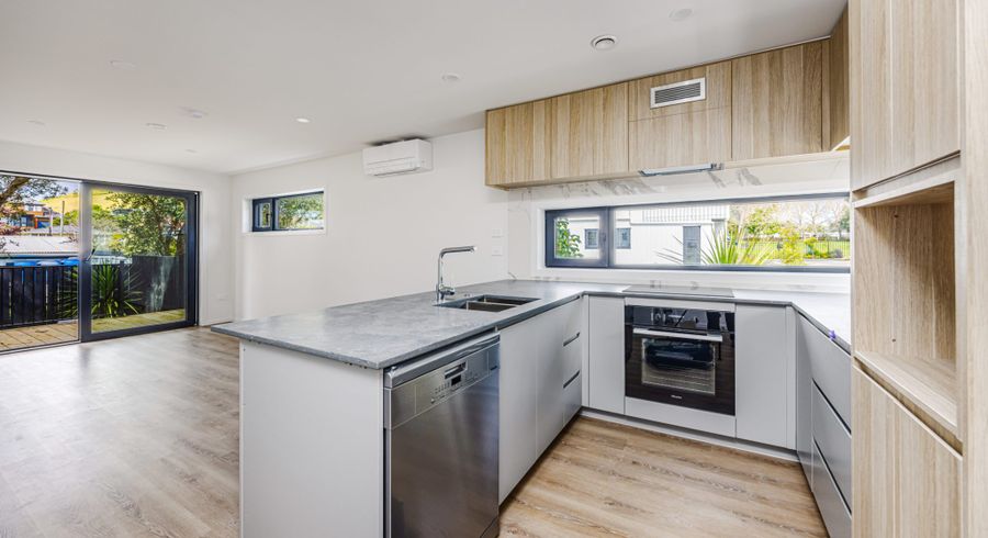  at 9 Kaaramuramu Lane, Mangere Bridge, Manukau City, Auckland