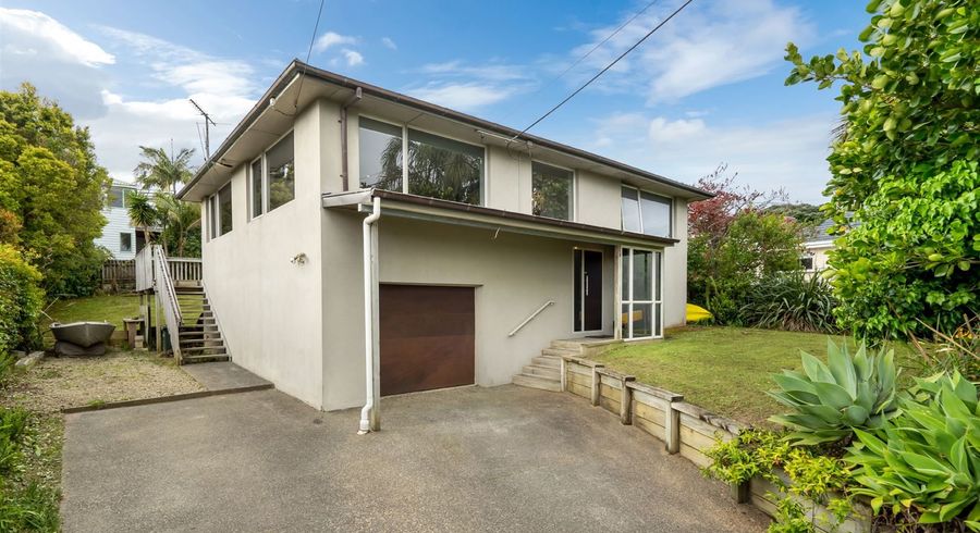  at 1 Selwyn Crescent, Forrest Hill, Auckland