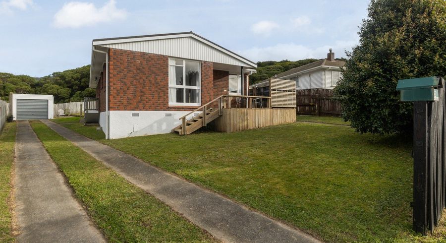  at 30 Rangituhi Crescent, Takapuwahia, Porirua, Wellington
