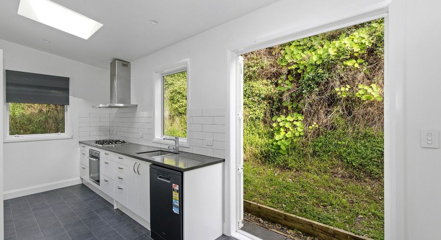  at 19 Charlotte Avenue, Brooklyn, Wellington, Wellington