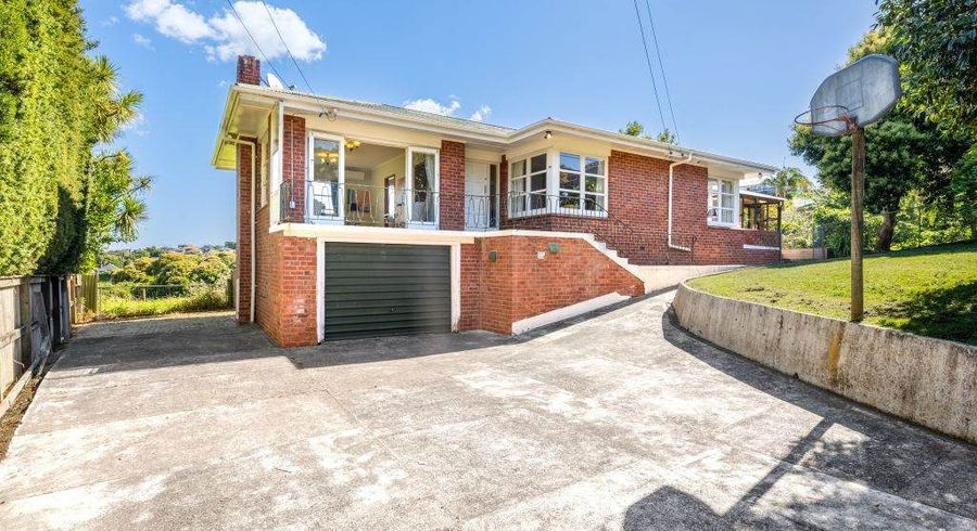  at 33 Herd Road, Hillsborough, Auckland City, Auckland