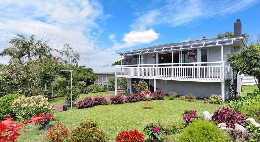  at 714 East Coast Road, Pinehill, North Shore City, Auckland