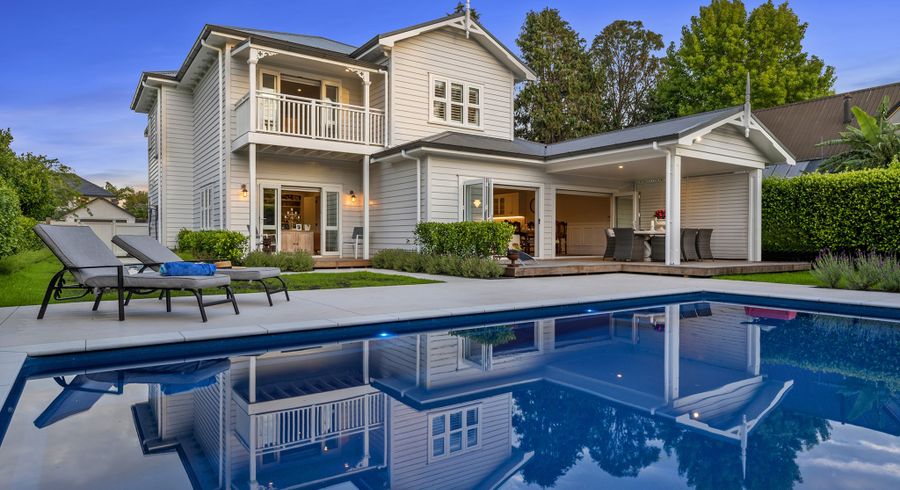 at 4A Birchwood Grove, Greenhithe, Auckland