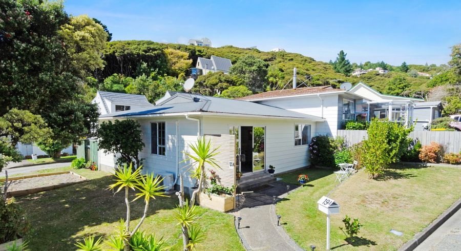  at 19A Yarrow Place, Papakowhai, Porirua