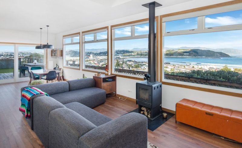  at 154 Sutherland Road, Lyall Bay, Wellington