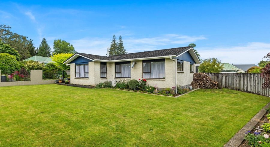  at 8 Riverside Drive, Kaponga, Hāwera