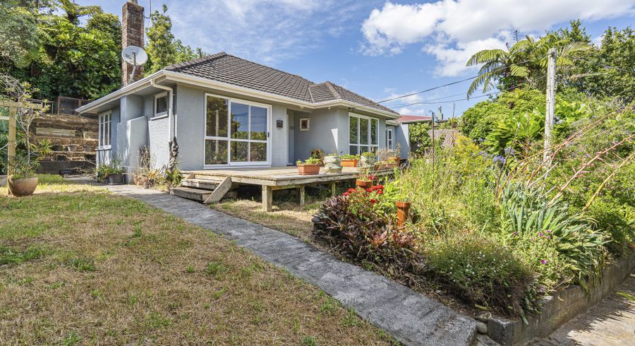  at 35 Queens Road, Glen Avon, New Plymouth, Taranaki