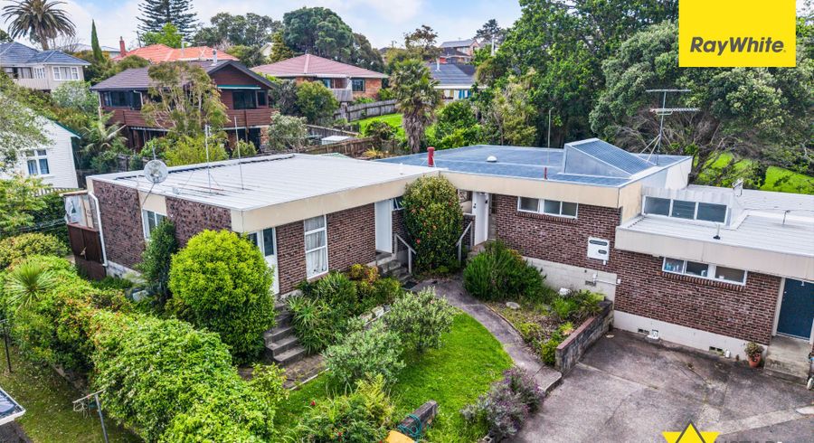  at 2/14 Cezanne Place, New Lynn, Waitakere City, Auckland