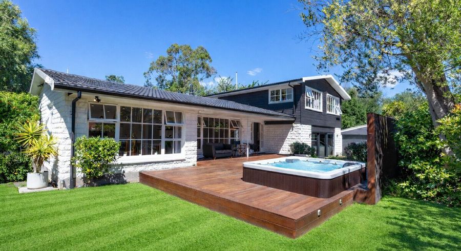  at 7 Parkstone Avenue, Ilam, Christchurch City, Canterbury