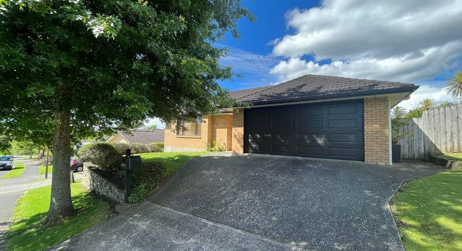  at 19 Lake Panorama Drive, Henderson, Waitakere City, Auckland