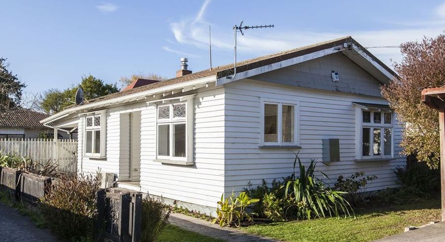  at 25b Grassmere Street, Papanui, Christchurch City, Canterbury