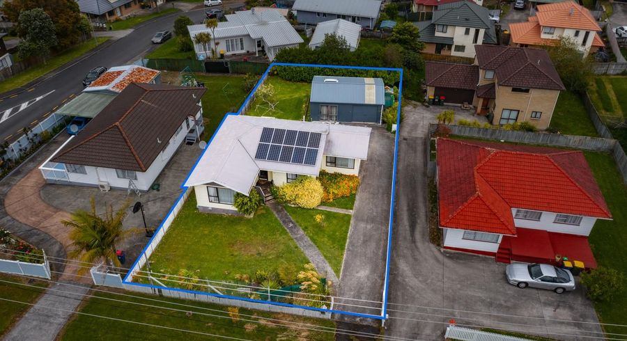  at 95 Triangle Road, Massey, Waitakere City, Auckland
