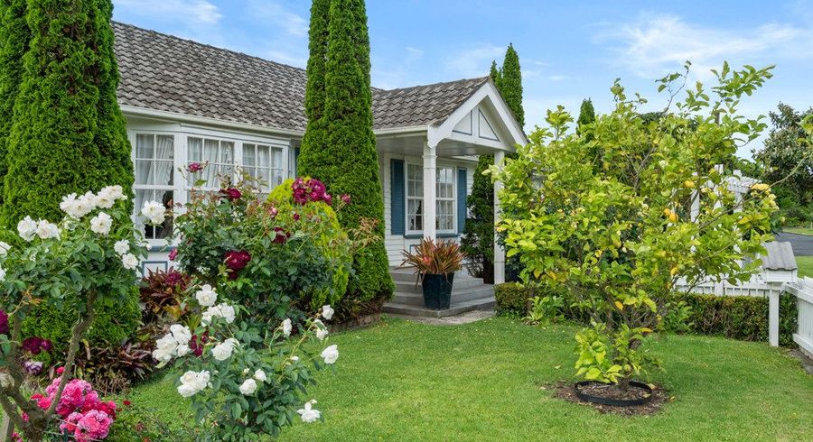  at 27 Miro Road, Mangere Bridge, Manukau City, Auckland