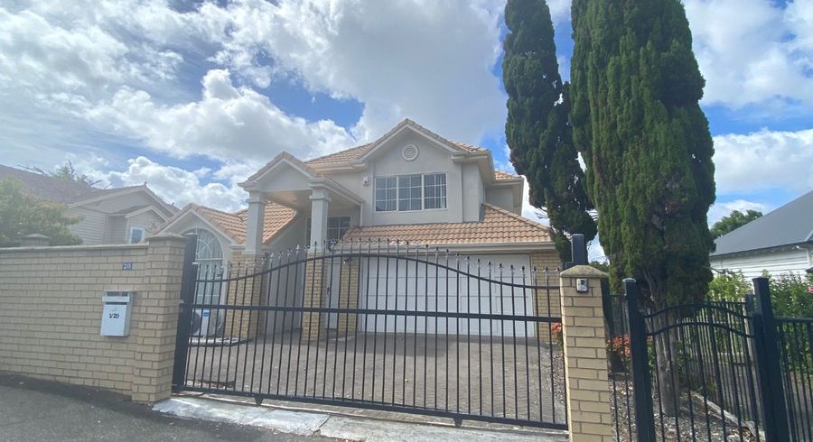  at 1/20 Green Lane East, Remuera, Auckland