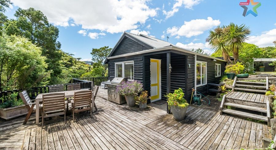  at 31 Pekanga Road, Normandale, Lower Hutt, Wellington