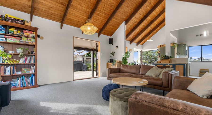  at 28 Lachlan Drive, Dinsdale, Hamilton