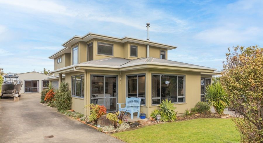  at 6 Mowhanau Drive, Kai Iwi