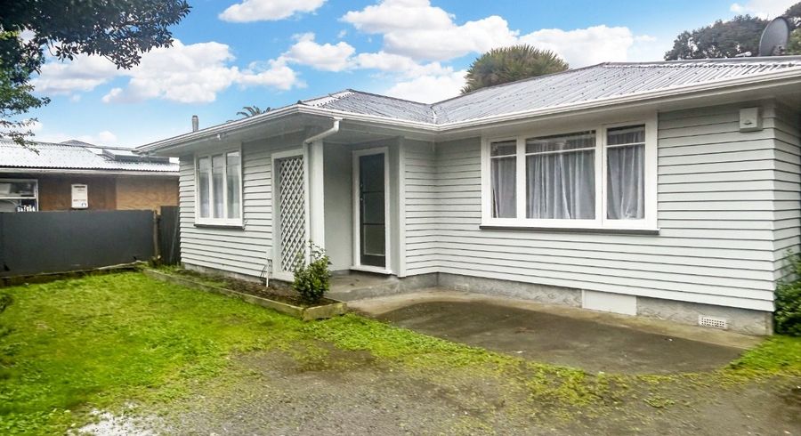  at 73 Martin Road, Paraparaumu Beach, Kapiti Coast, Wellington