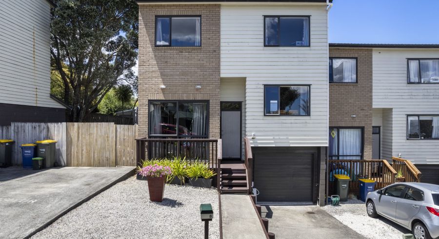  at 8/2 Swan Hill Drive, Glen Eden, Auckland