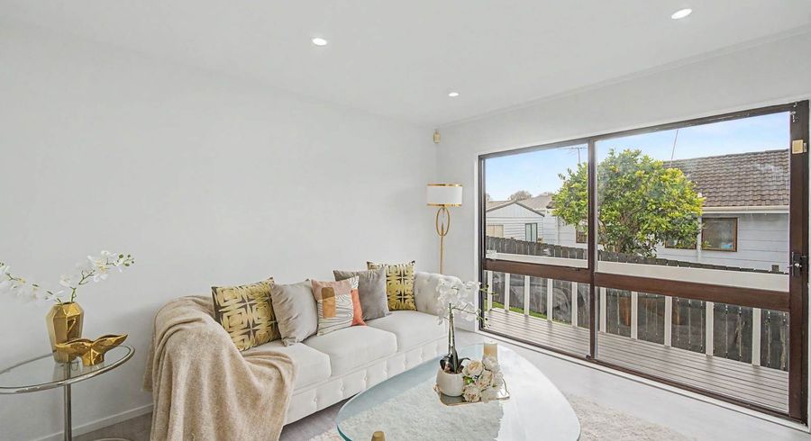  at 2/36 York Road, Papatoetoe, Auckland