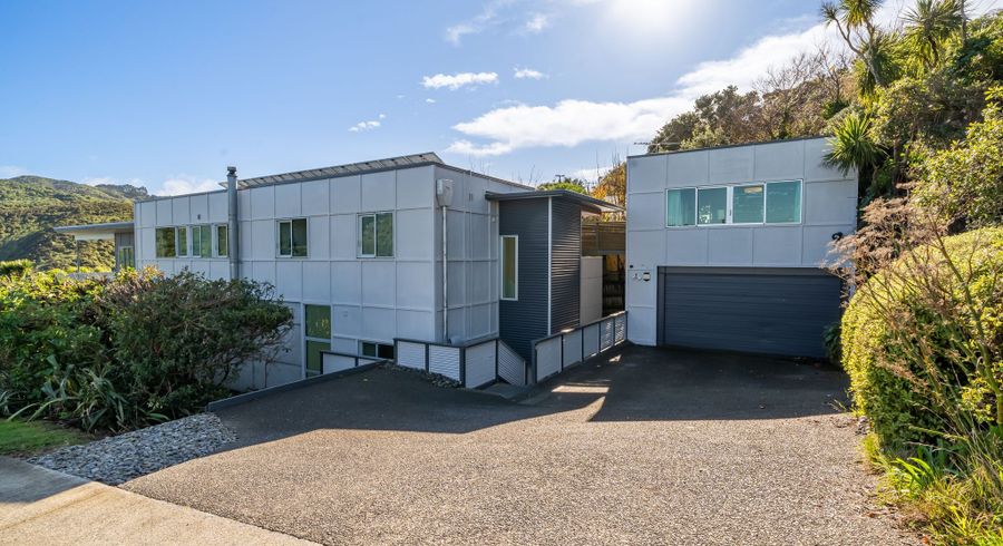 at 47 Korokoro Road, Korokoro, Lower Hutt, Wellington