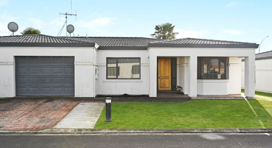  at 14 Sudbury Court, Rototuna, Hamilton, Waikato