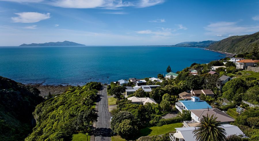  at 18 Pukerua Beach Road, Pukerua Bay, Porirua, Wellington