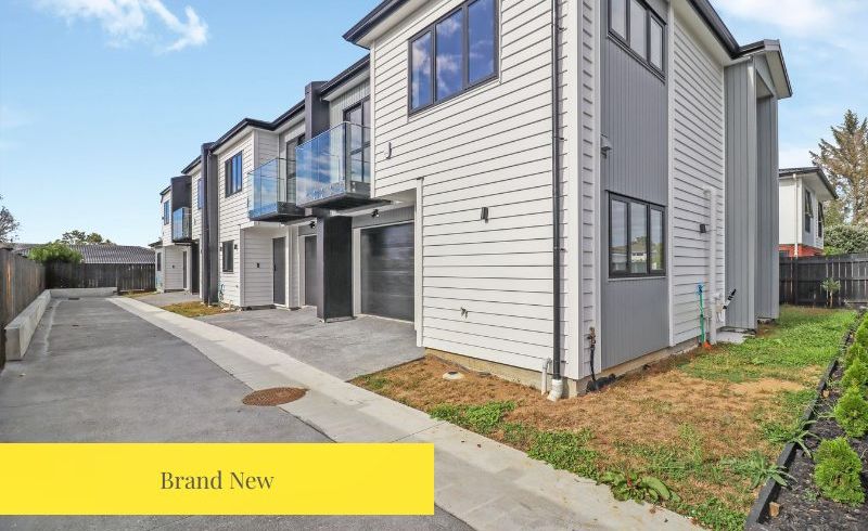  at 4/8 Benton Place, Manurewa, Manukau City, Auckland