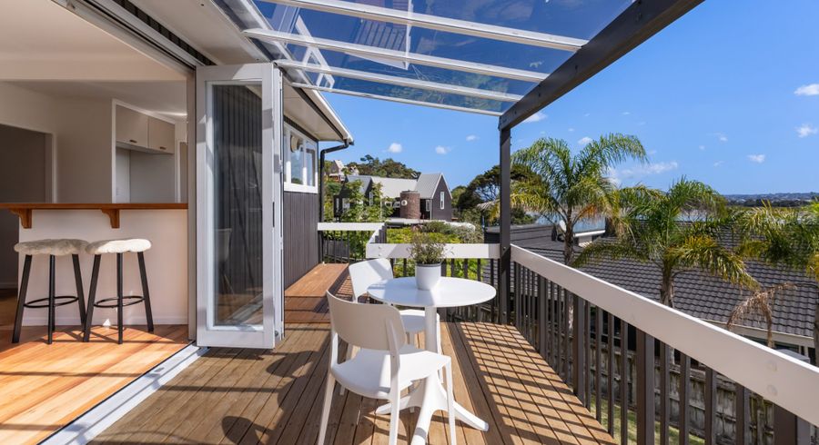  at 9 Amelia Place, Beach Haven, North Shore City, Auckland