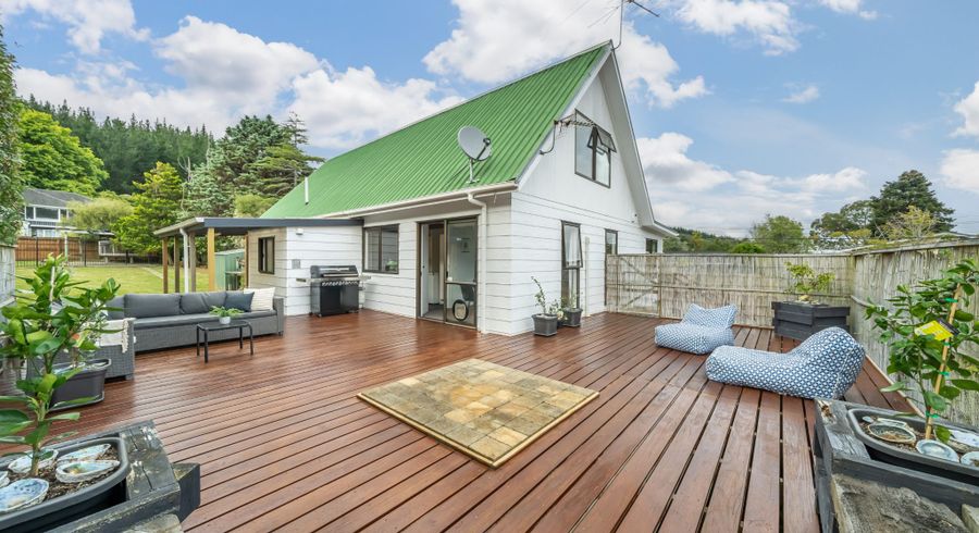  at 1 Garth Lane, Maoribank, Upper Hutt, Wellington