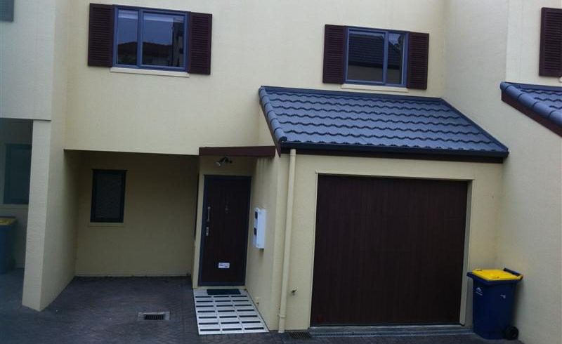  at 2/14 Ponderosa Drive, Browns Bay, North Shore City, Auckland