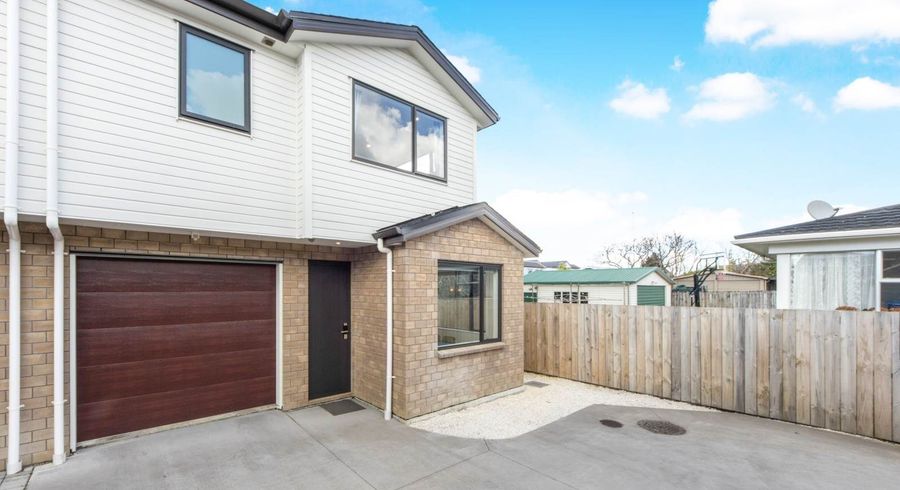  at 96A Botany Road, Botany Downs, Manukau City, Auckland